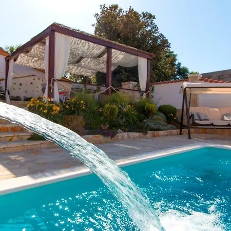 Monte Grande - #123398 Holiday home *